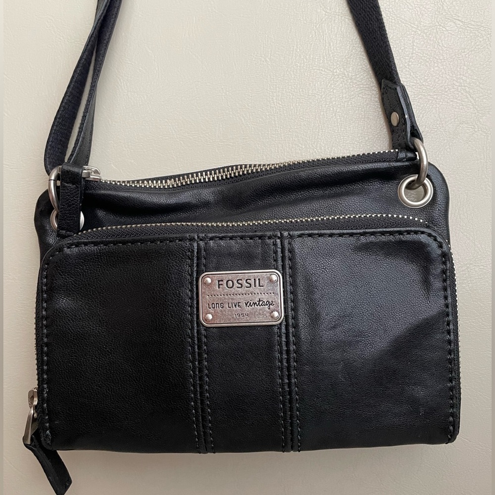 Fossil Black Genuine Leather Crossbody Bag with Silver Accents - Picture 9 of 9